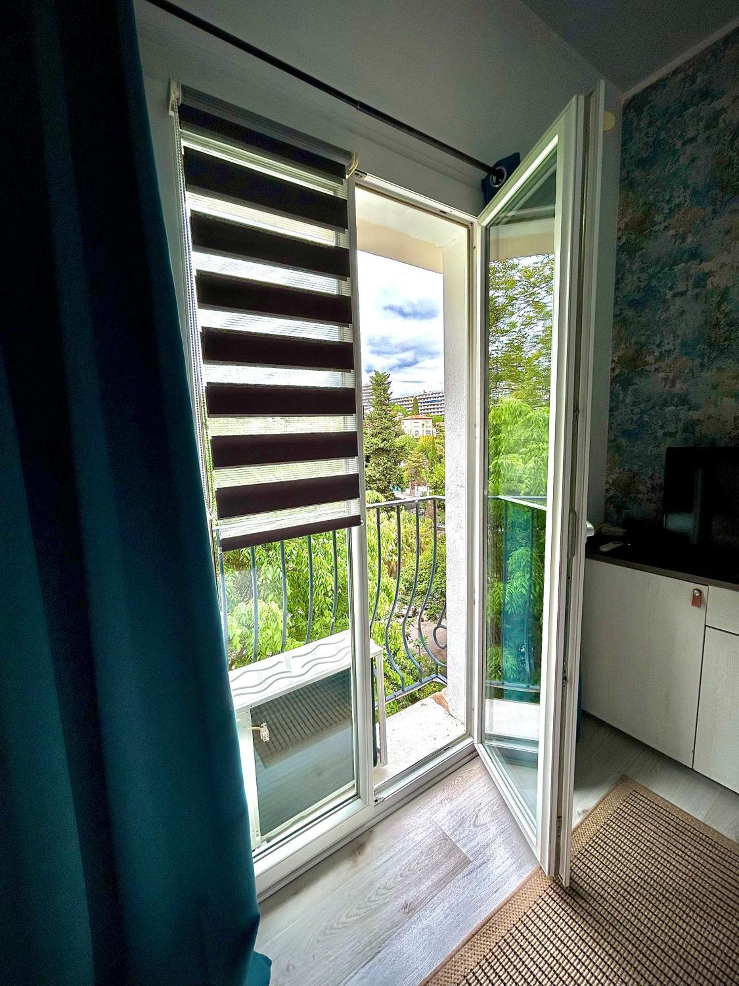 Lovely Riviera Apartment Ницца Экстерьер фото